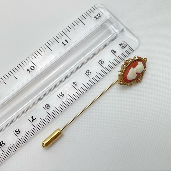 AVON Vintage Cameo Stick Pin with Faux Pearls - Picture 4 of 6